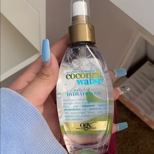 OGX Coconut water hydration oil